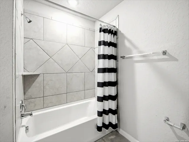 $1,850 | 1132 Amber Lake, Seguin, TX 78155