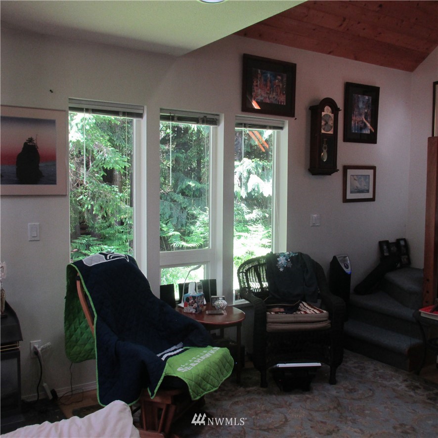 22002 Pinnacle Road Glacier, WA 98244 - Photo 7 of 17 Gallery Image 7