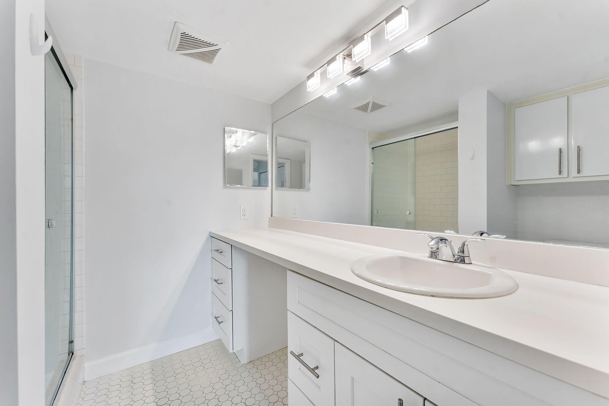 20 Royal Palm Way, Unit 2060 Boca Raton, FL 33432 - Photo 16 of 27 13-web-or-mls-DSC02683