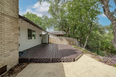$595,000 | 5300 Suburban Drive, Austin, TX 78745