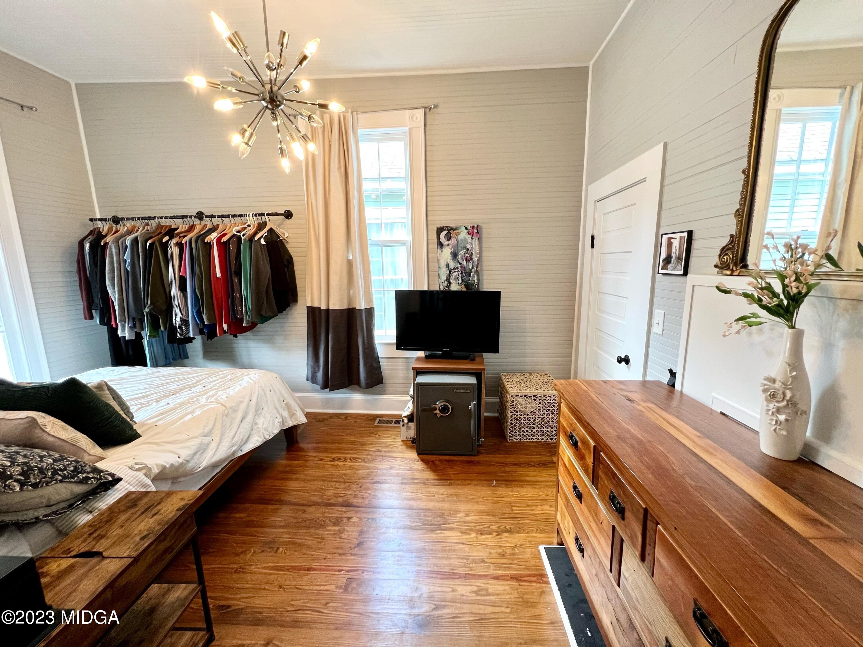 933 Ash Street Macon, GA 31201 - Photo 7 of 12 8