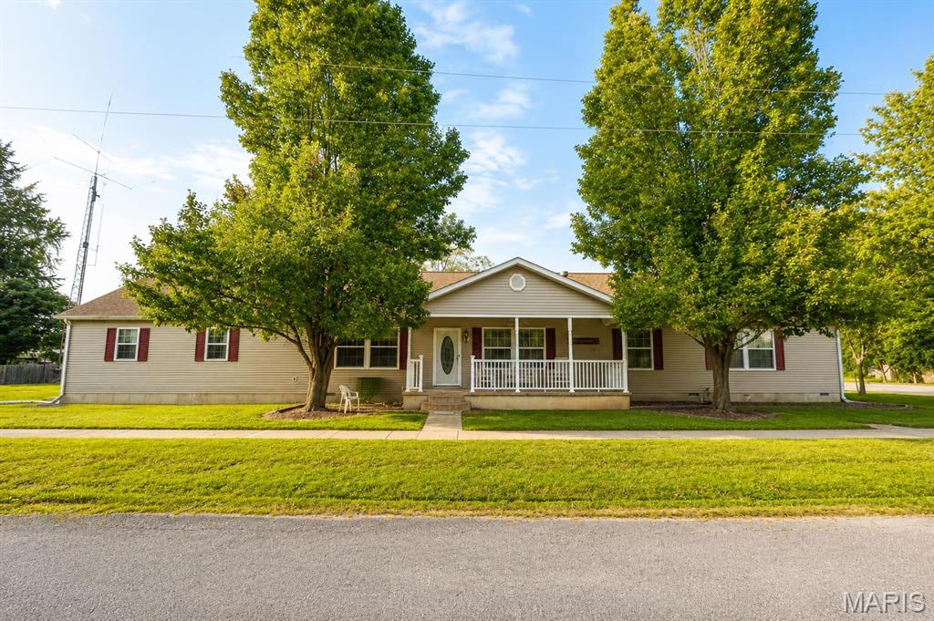1711 Methodist Street Carlyle, IL 62231 - Photo 8 of 43