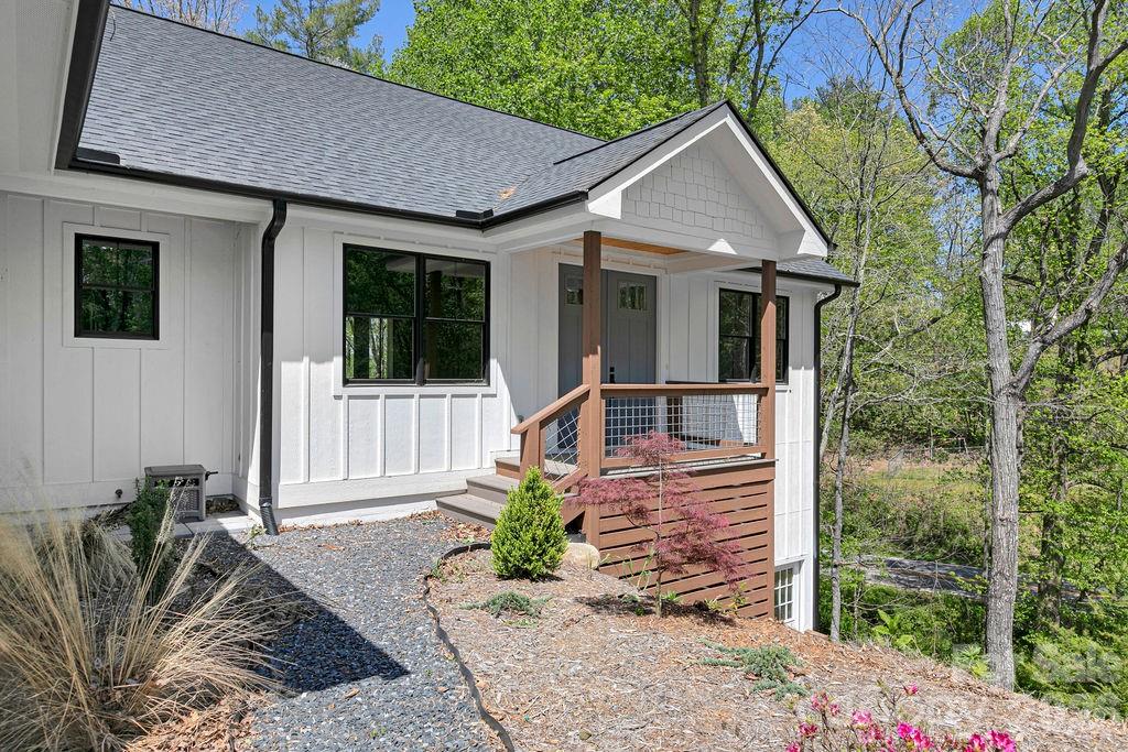 404 High Ridge Drive Mills River, NC 28759 - Photo 9 of 47