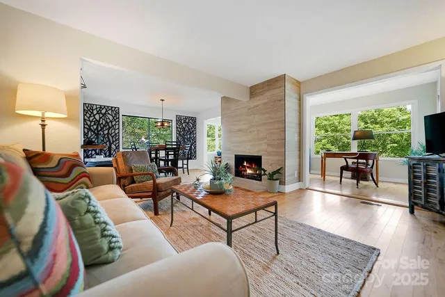 $424,950 | 216 Tinequa Drive, Brevard, NC 28712