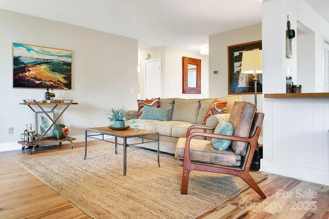 $424,950 | 216 Tinequa Drive, Brevard, NC 28712