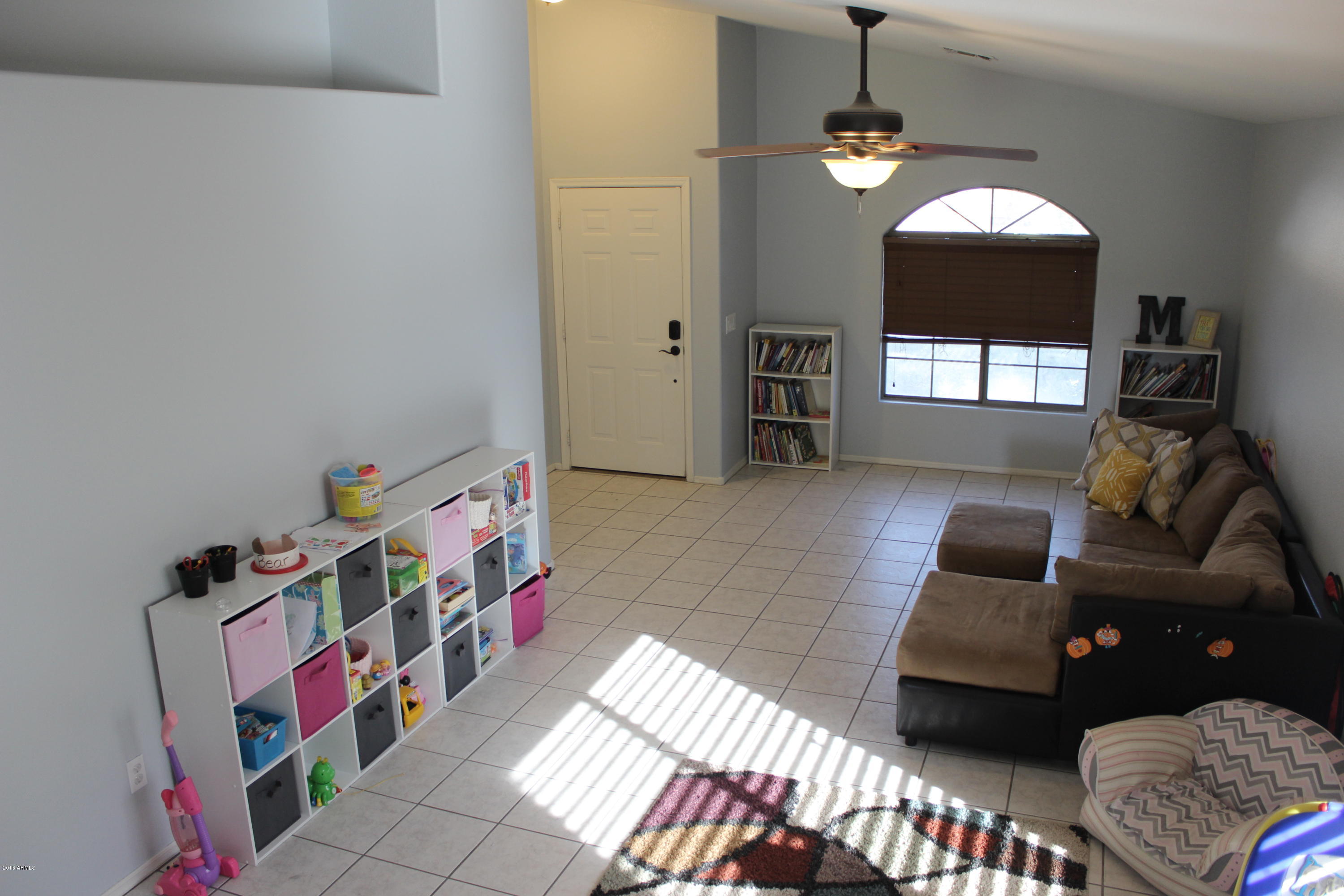 2035 East Danbury Road Phoenix, AZ 85022 - Photo 5 of 26 IMG_3956