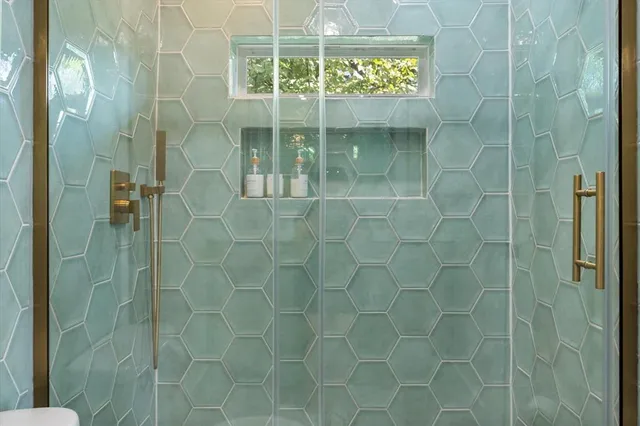 $320,000 | 5417 Vicki Street, Haltom City, TX 76117