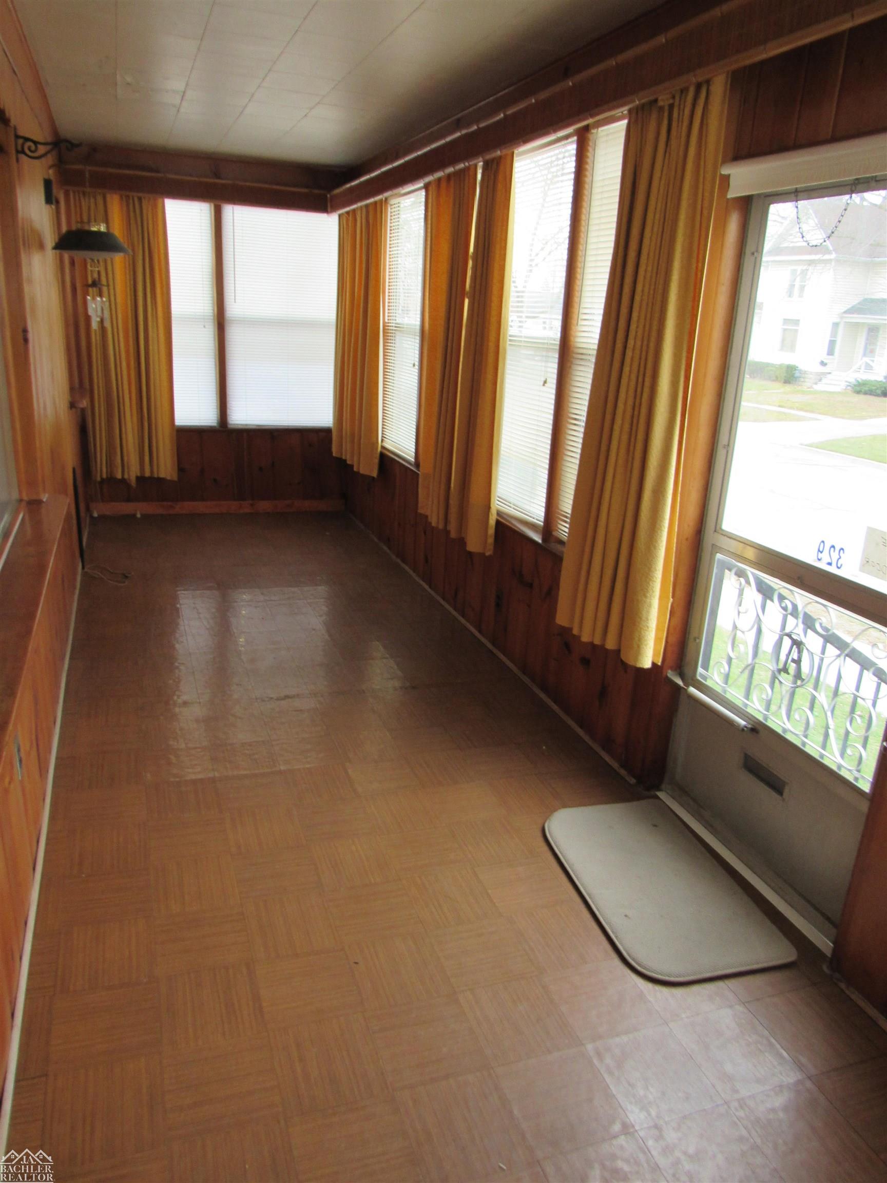 329 Chartier Road Marine City, MI 48039 - Photo 4 of 28 50097091-3.JPG