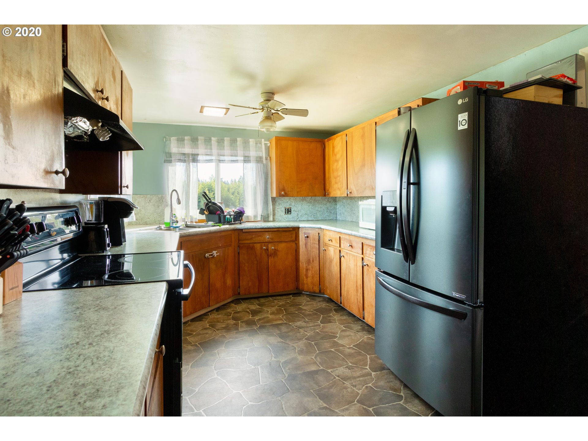 654 Williams Road Yoncalla, OR 97499 - Photo 11 of 30