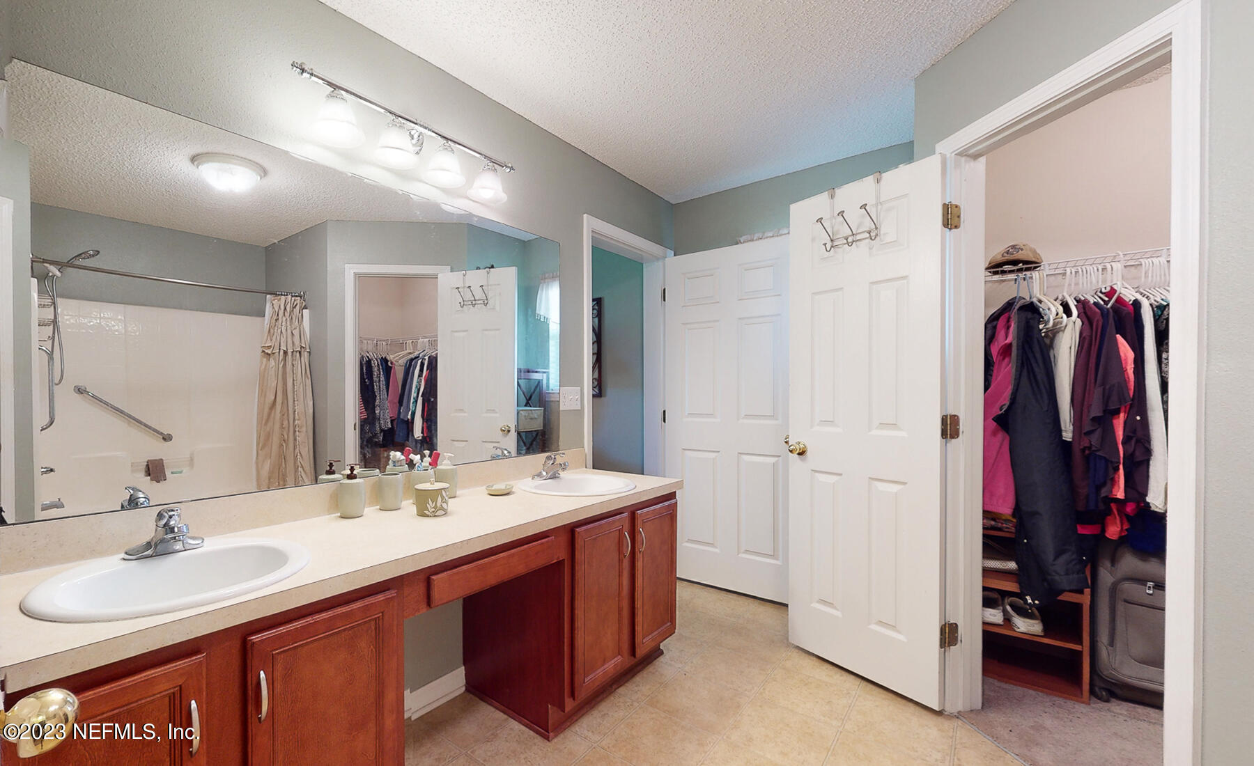 2971 Longleaf Ranch Circle Middleburg, FL 32068 - Photo 19 of 43 Bath Primary b