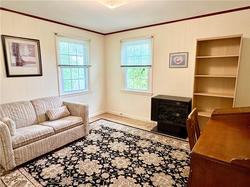 323 Old County Road Smithfield, RI 02917 - Photo 8 of 9