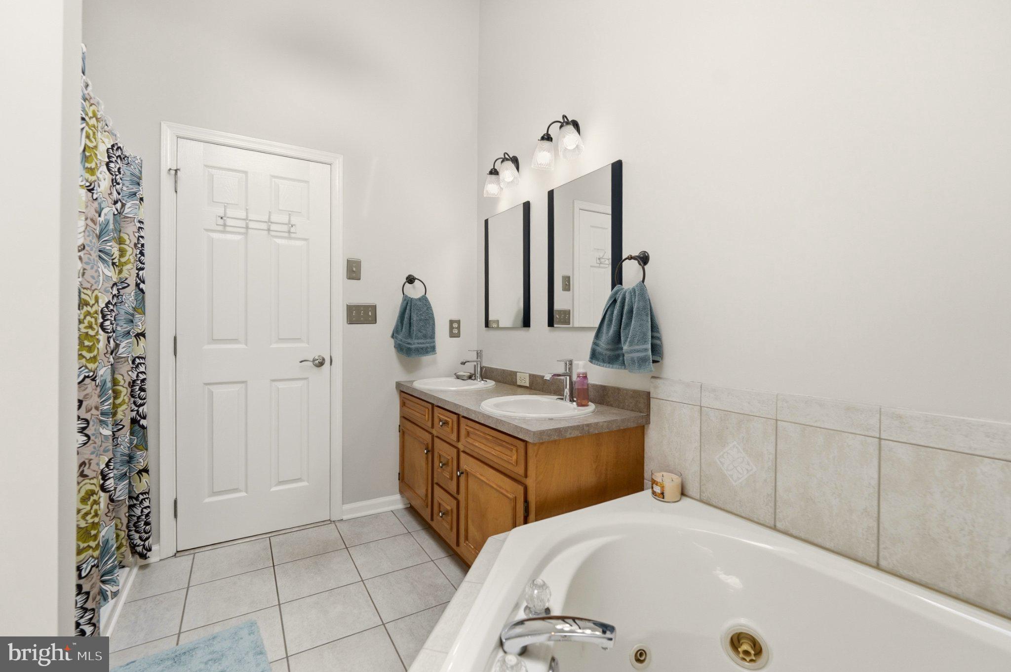 4095 Ross Road Bethlehem, PA 18020 - Photo 36 of 48