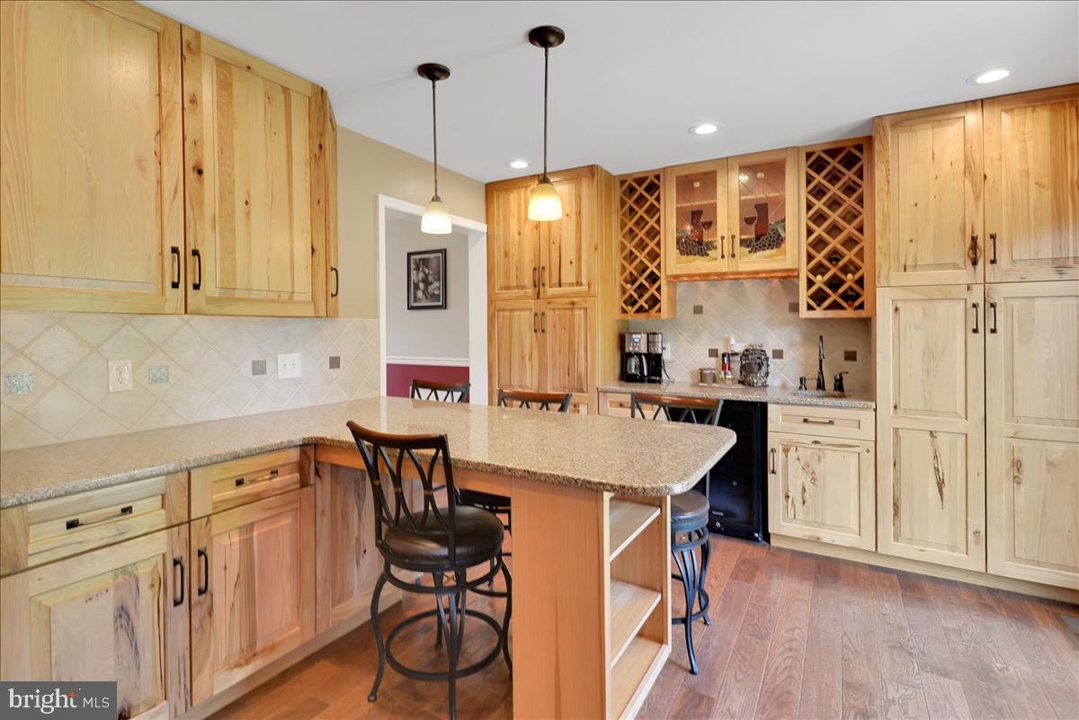 20 Southfield Road Lebanon, PA 17042 - Photo 8 of 26 Custom Wine Bar Area