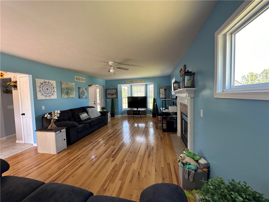 53 Northwind Wy. Ogden, NY 14624 - Photo 15 of 49