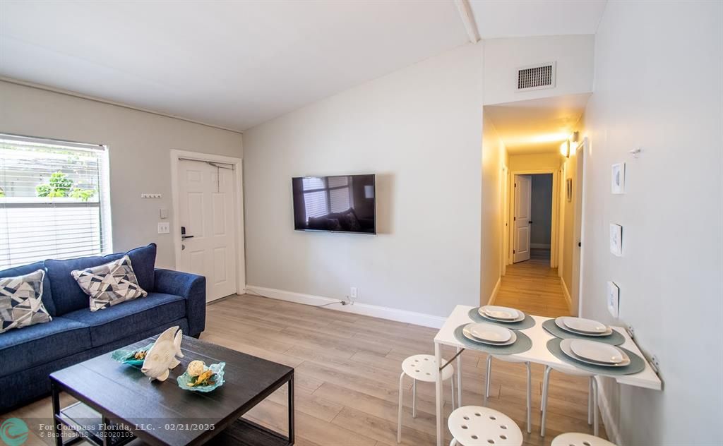 24 Southwest 4th Avenue Delray Beach, FL 33444 - Photo 8 of 26 Living Room and Hallway