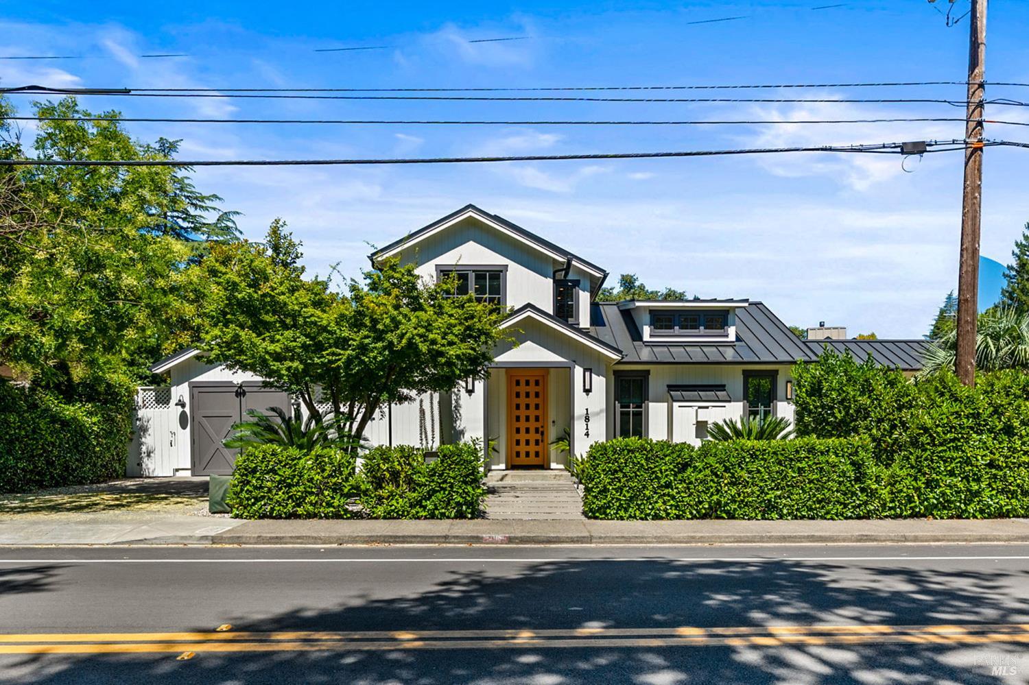 1814 Spring Street St. Helena, CA 94574 - Photo 3 of 88