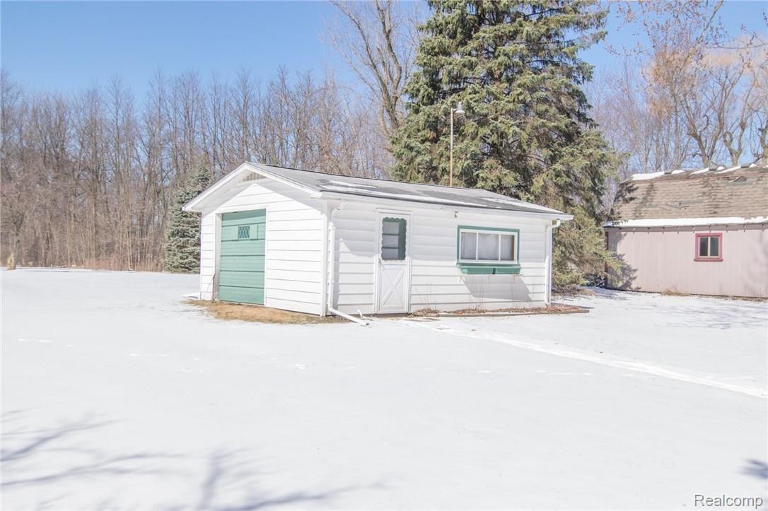 4080 Sheldon Road Rochester, MI 48306 - Photo 37 of 44 DSC_0323.jpg