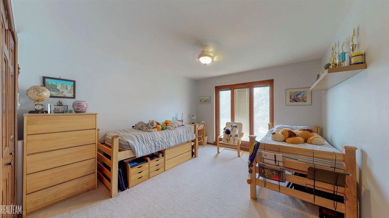 1686 Edinborough Drive Rochester, MI 48306 - Photo 29 of 42 31356728-28.JPG