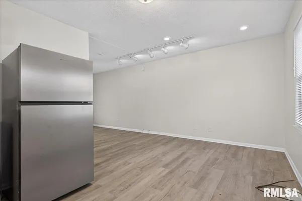 $98,700 | 1848 Honeysuckle Court, Springfield, IL 62703