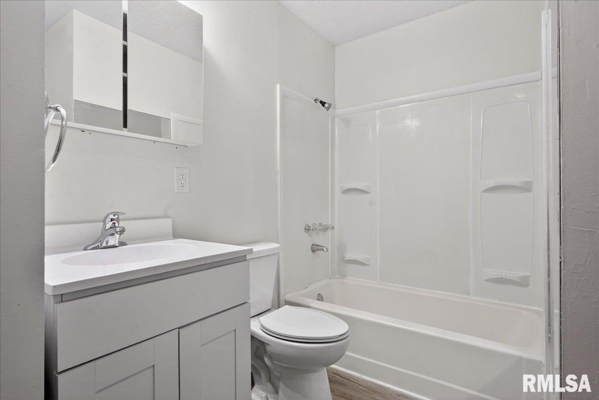 1848 Honeysuckle Court Springfield, IL 62703 - Photo 13 of 28