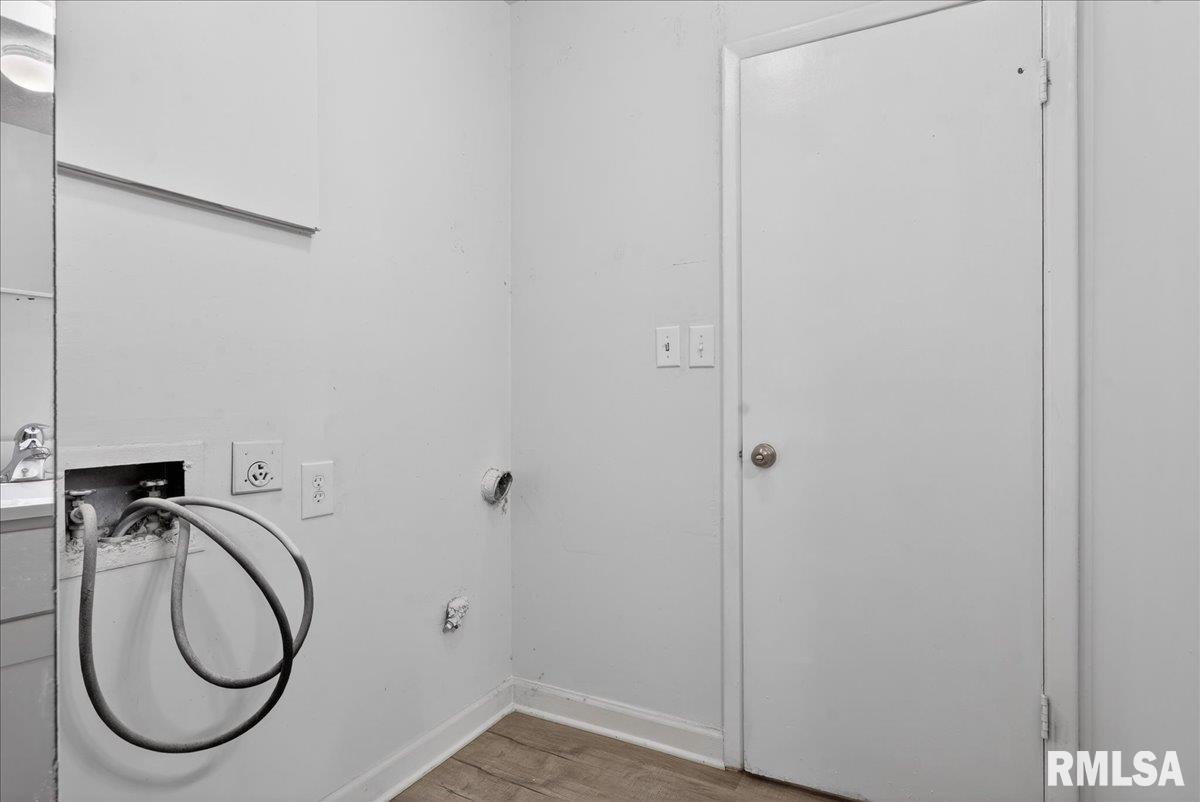 1848 Honeysuckle Court Springfield, IL 62703 - Photo 14 of 28