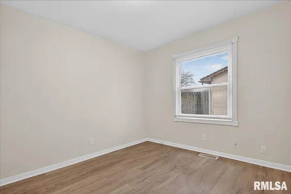 $98,700 | 1848 Honeysuckle Court, Springfield, IL 62703