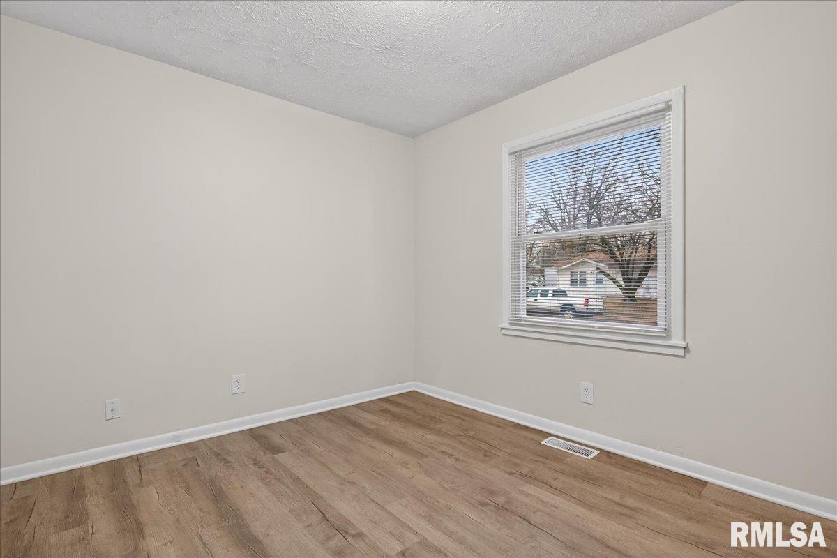 1848 Honeysuckle Court Springfield, IL 62703 - Photo 18 of 28