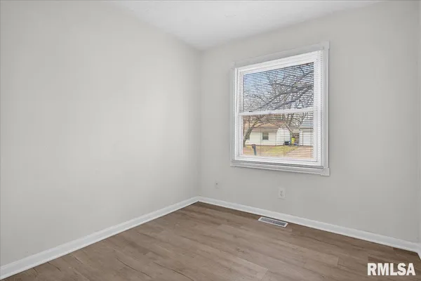 $98,700 | 1848 Honeysuckle Court, Springfield, IL 62703