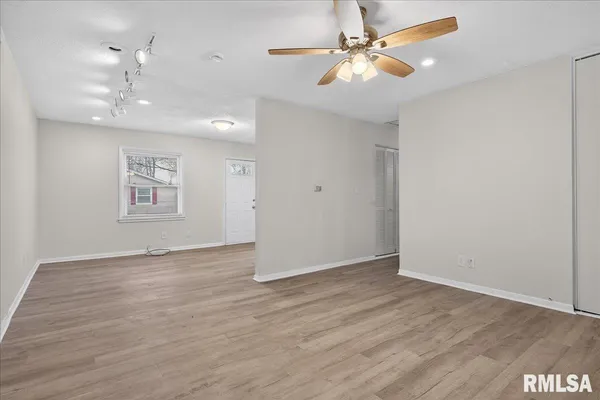 $98,700 | 1848 Honeysuckle Court, Springfield, IL 62703