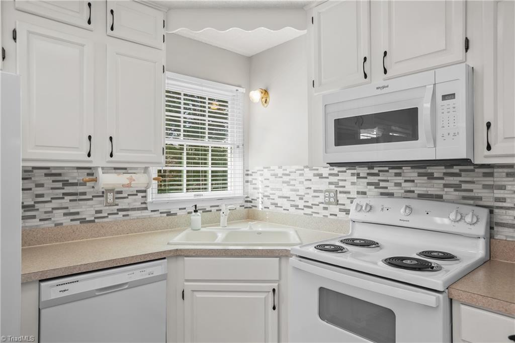 8446 Reid Farm Road Walnut Cove, NC 27052 - Photo 10 of 50 Gallery Image 10