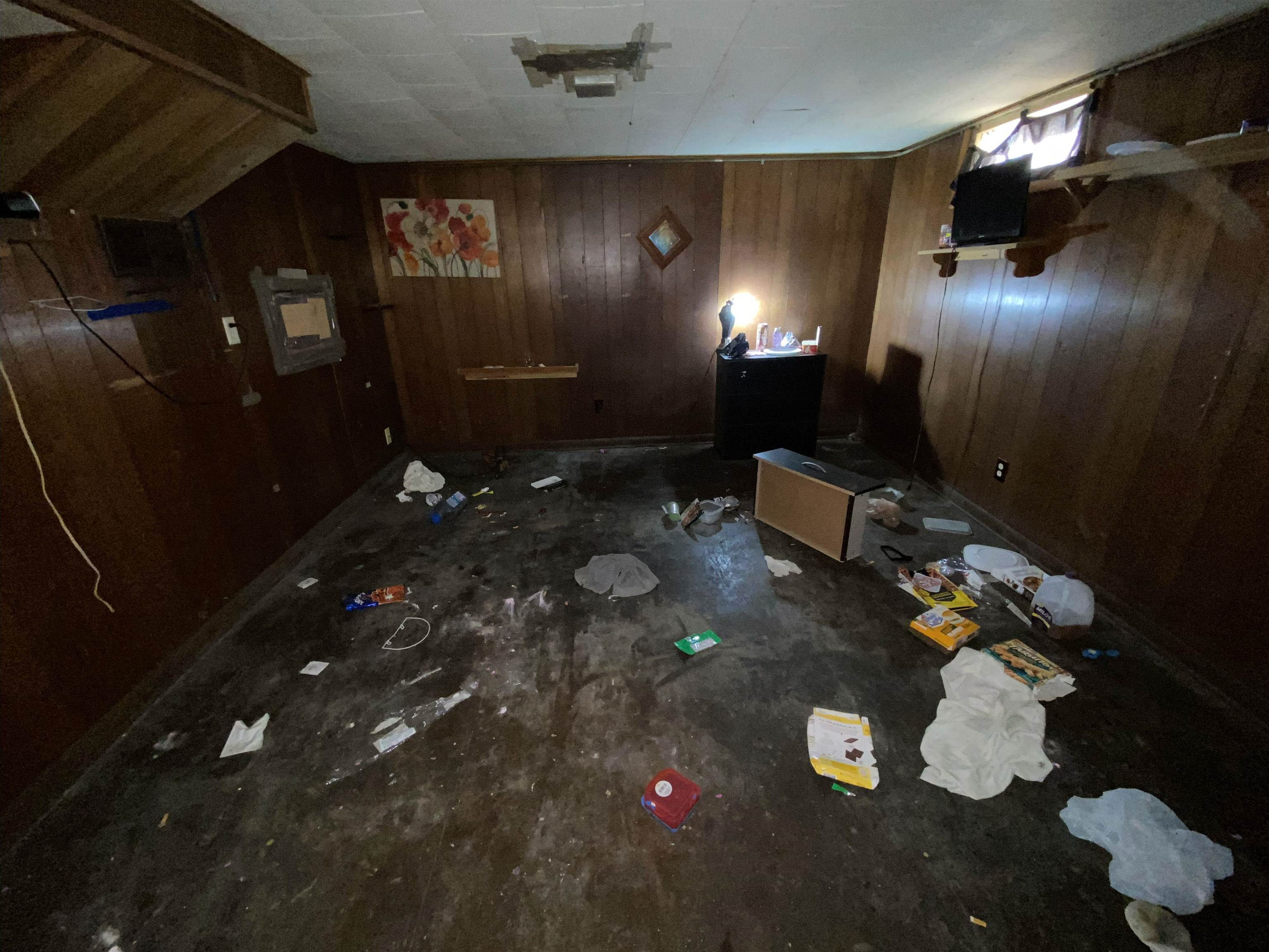 611 West Locust Street Belvidere, IL 61008 - Photo 16 of 39 a bathroom with a light fixture and a sink