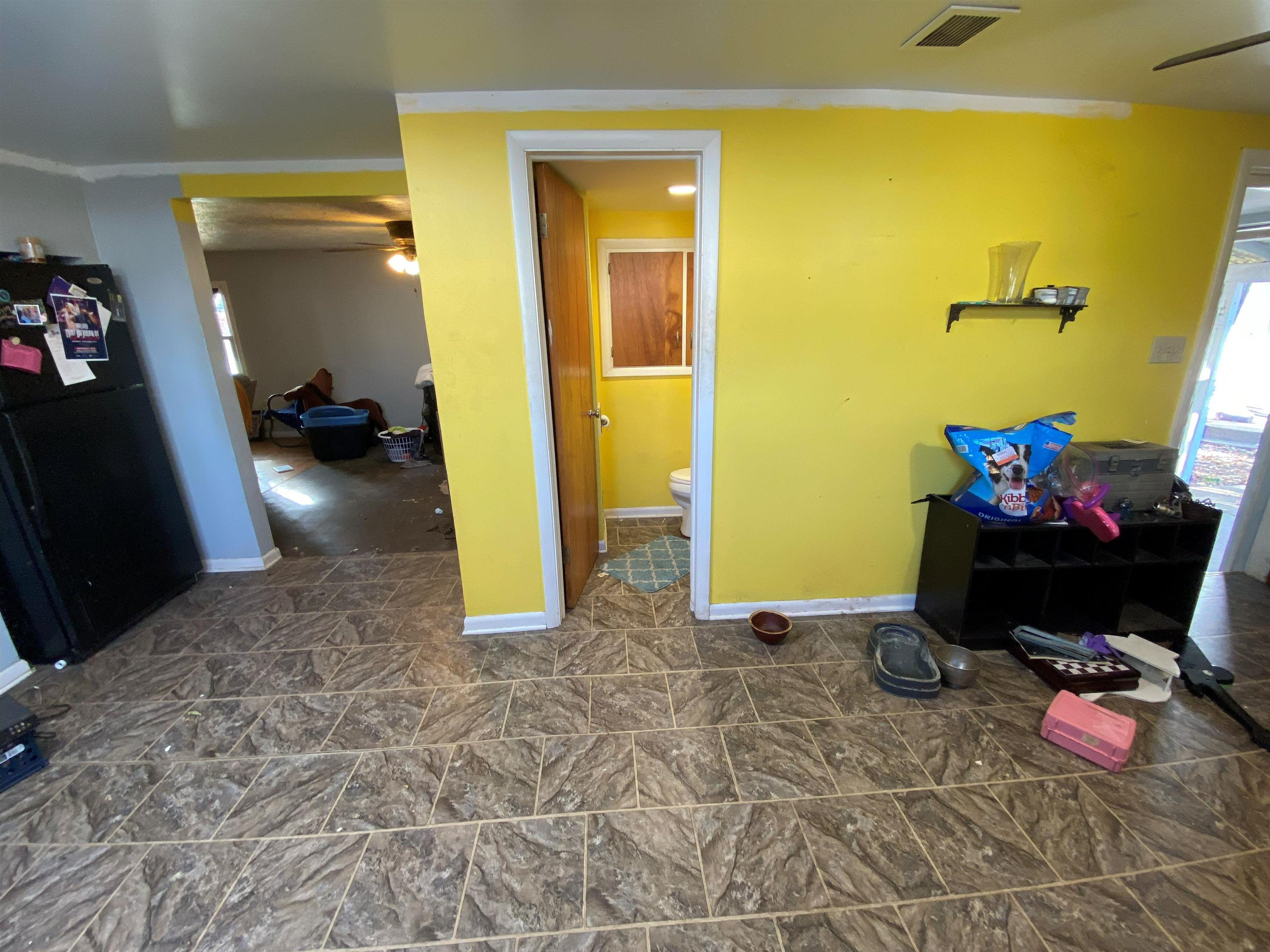 611 West Locust Street Belvidere, IL 61008 - Photo 7 of 39 a view of a room with gym equipment