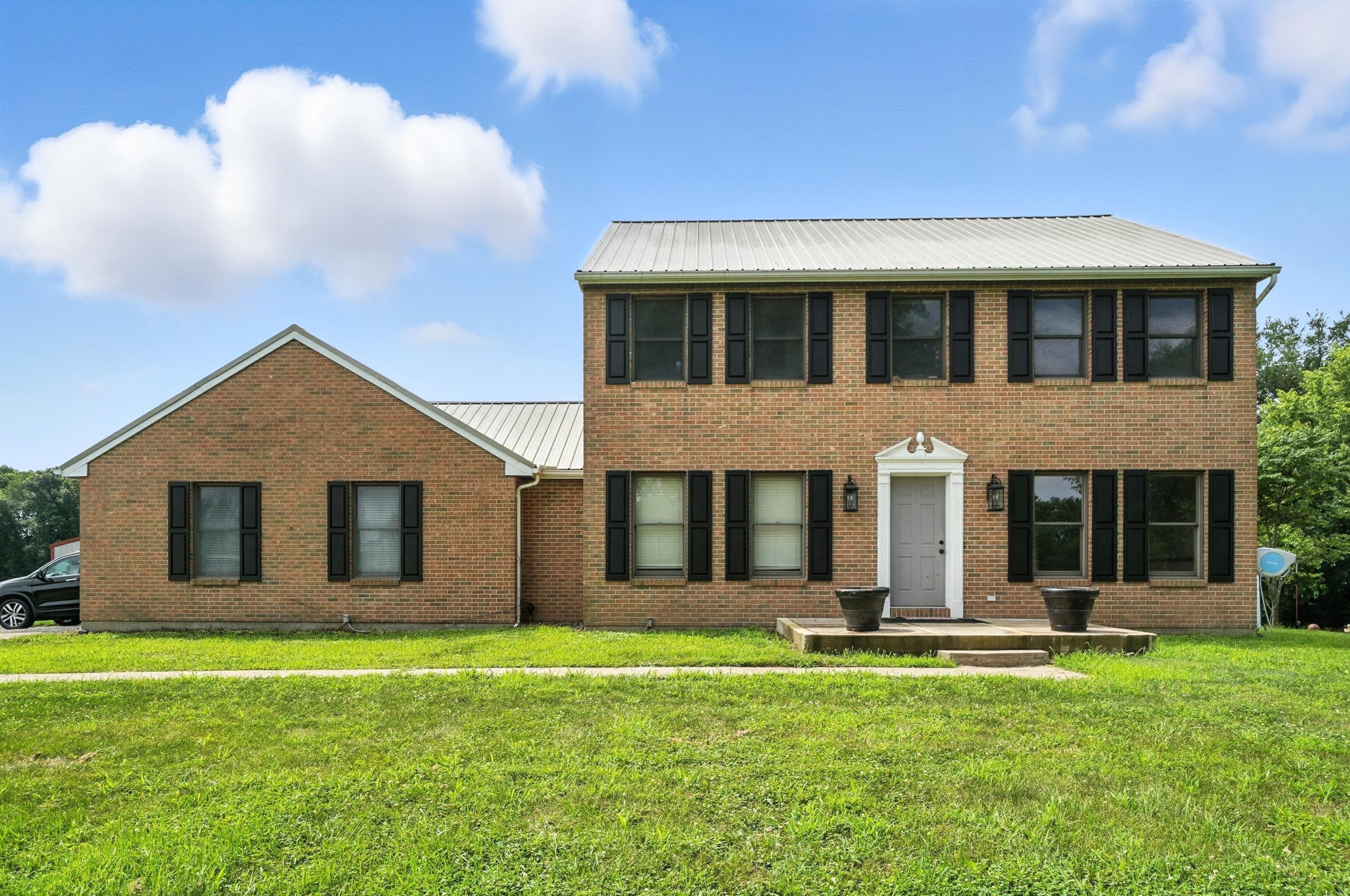 1035 East Possum Road Springfield, OH 45502 - Photo 1 of 44