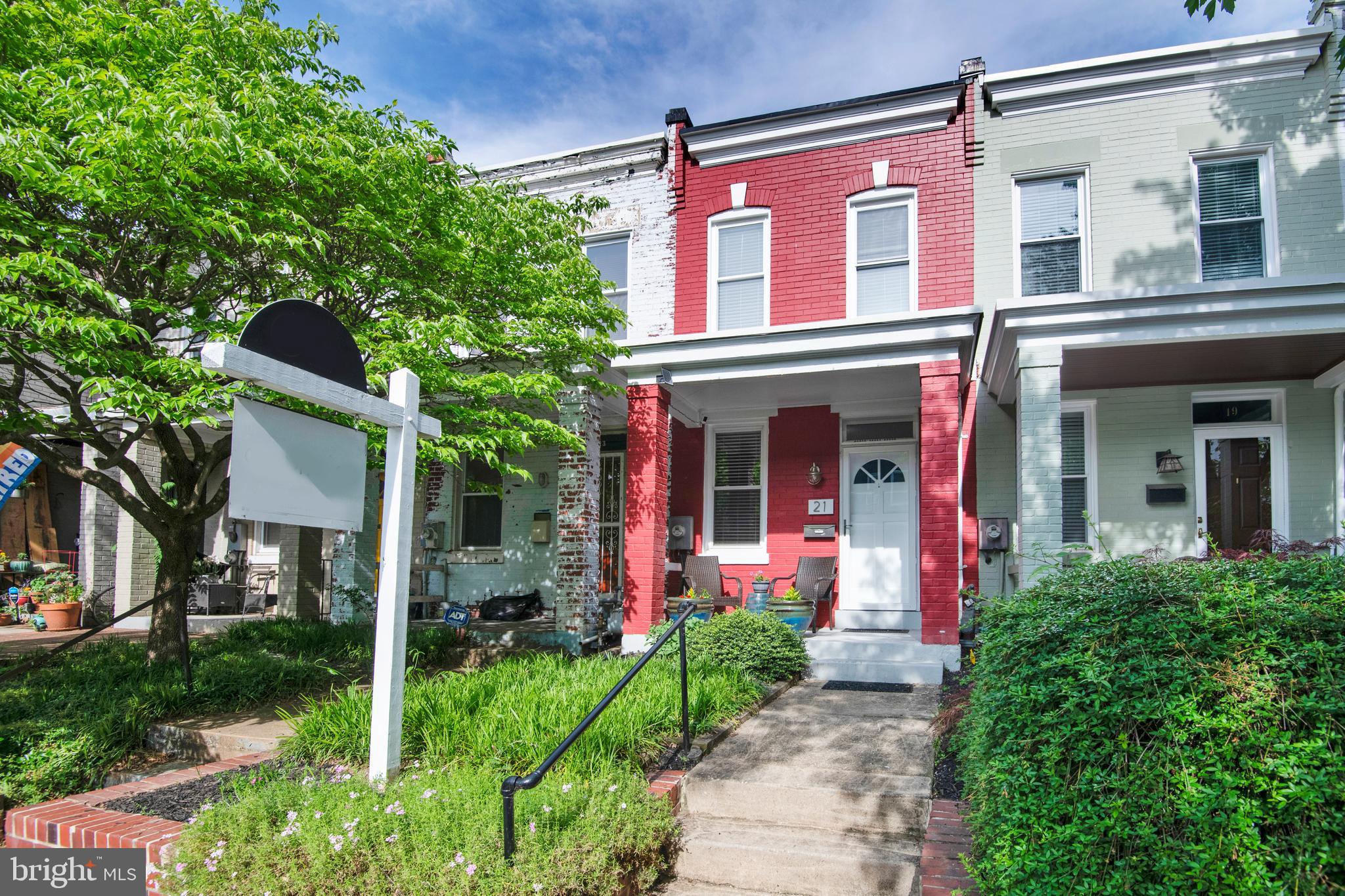 21 16th St Northeast  