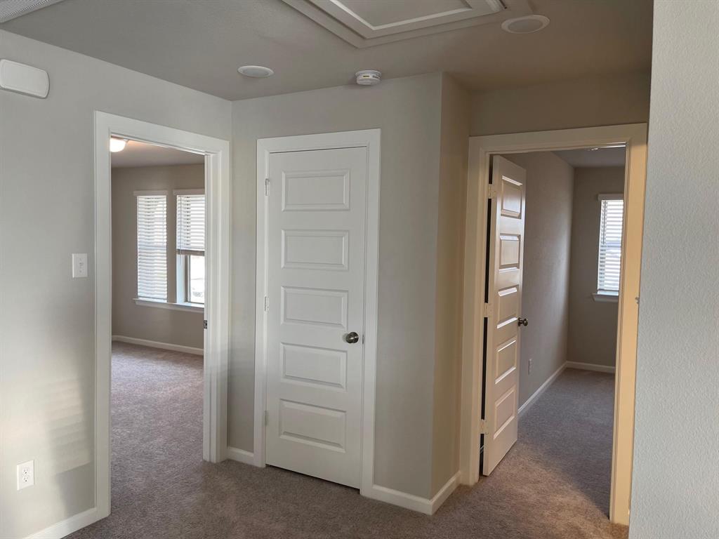 5529 Blue Point Lane Garland, TX 75043 - Photo 14 of 15