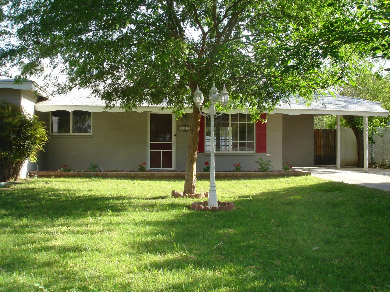 1307 West Lawrence Road Phoenix, AZ 85013 - Photo 1 of 14 Front