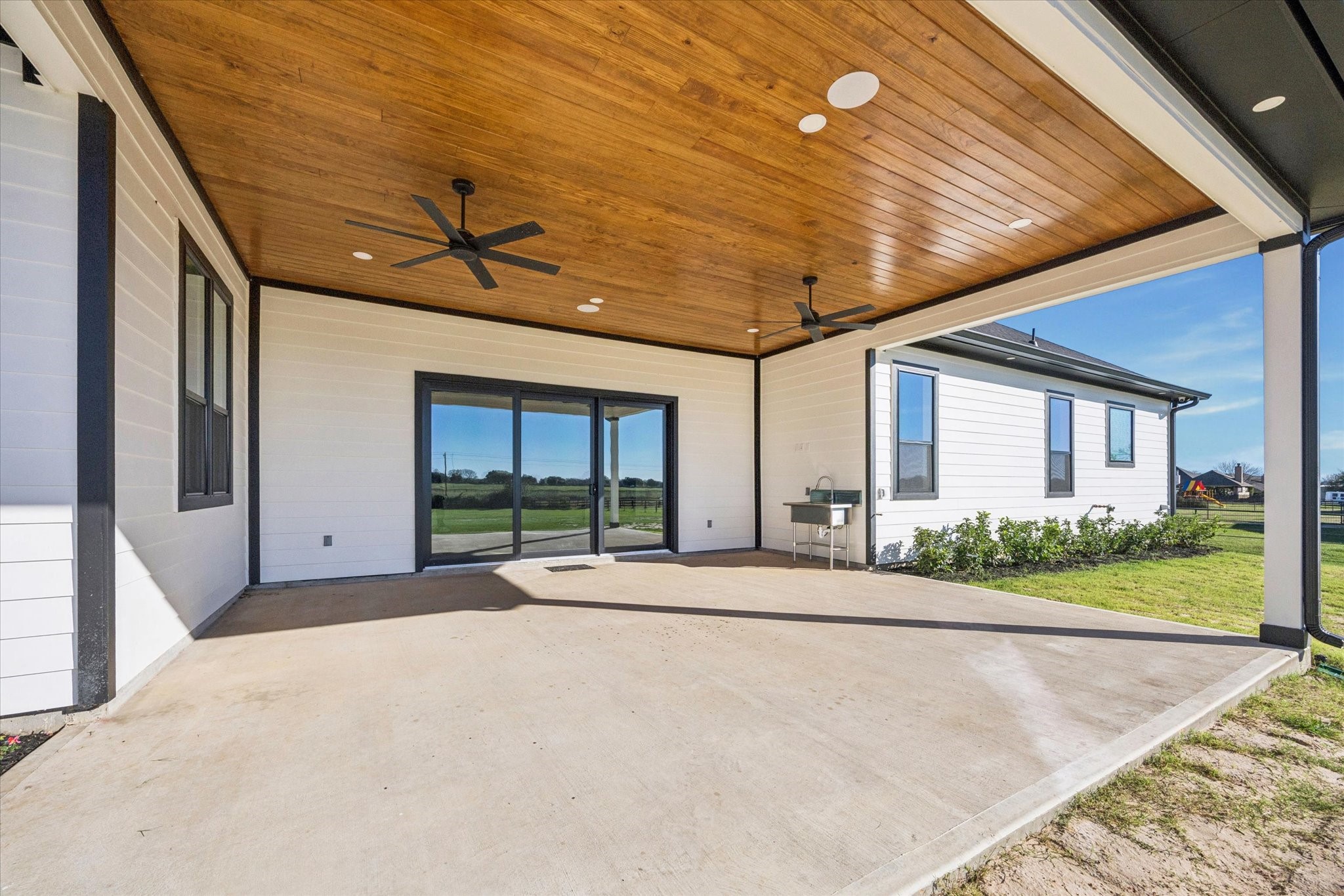 27645 Spring Hill Road Hempstead, TX 77445 - Photo 27 of 32 a view of a porch