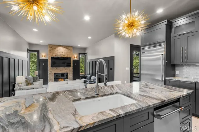 $1,385,000 | 2163 Township Line Road, Poplar Bluff, MO 63901