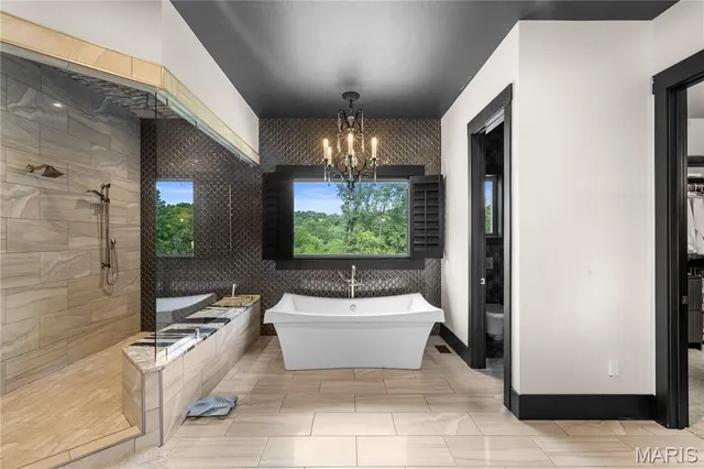 $1,385,000 | 2163 Township Line Road, Poplar Bluff, MO 63901