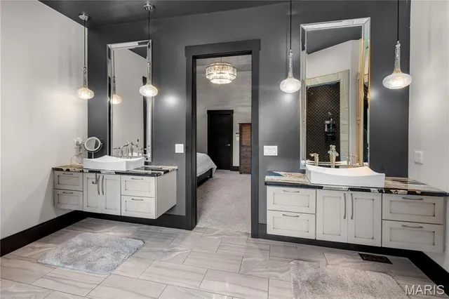 $1,385,000 | 2163 Township Line Road, Poplar Bluff, MO 63901