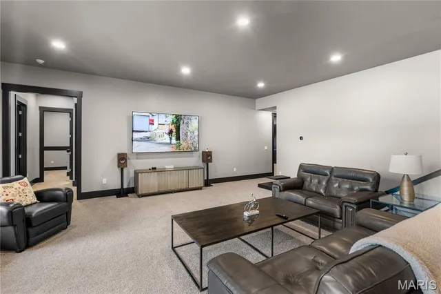 $1,385,000 | 2163 Township Line Road, Poplar Bluff, MO 63901