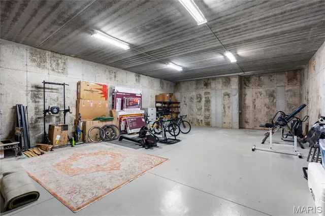 $1,385,000 | 2163 Township Line Road, Poplar Bluff, MO 63901