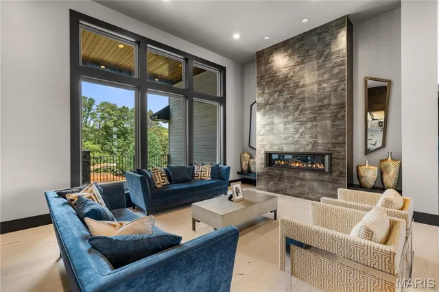 $1,385,000 | 2163 Township Line Road, Poplar Bluff, MO 63901