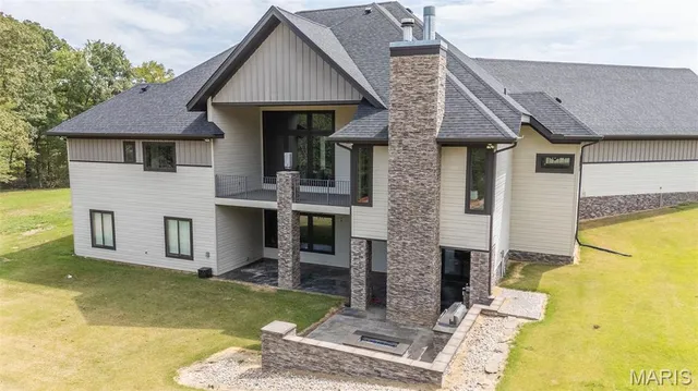 $1,385,000 | 2163 Township Line Road, Poplar Bluff, MO 63901