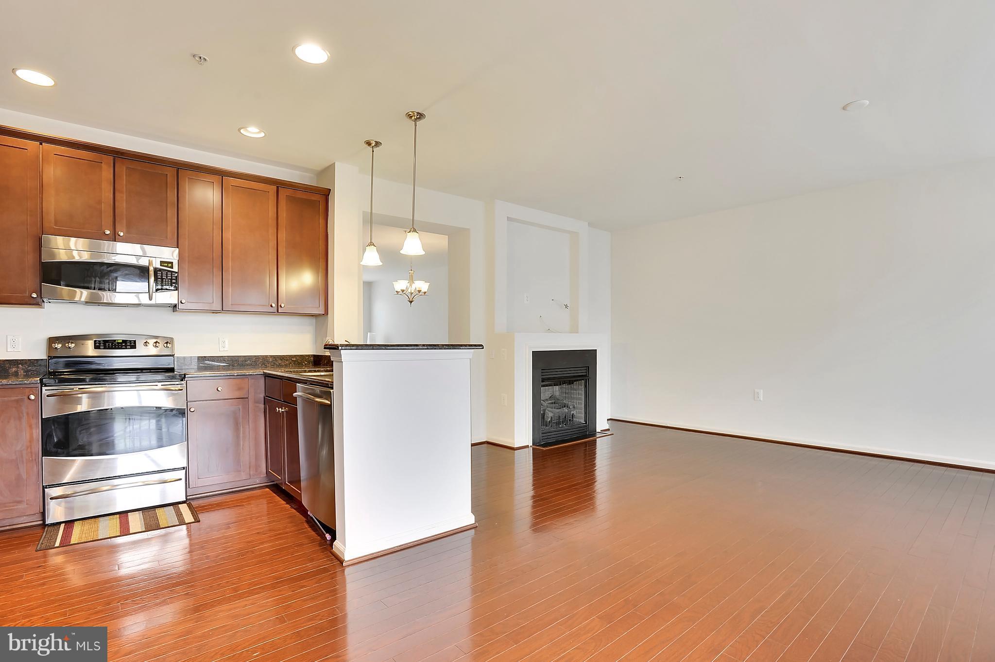 6016 Machen Road, Unit 174 Centreville, VA 20121 - Photo 12 of 26 Kitchen View 2