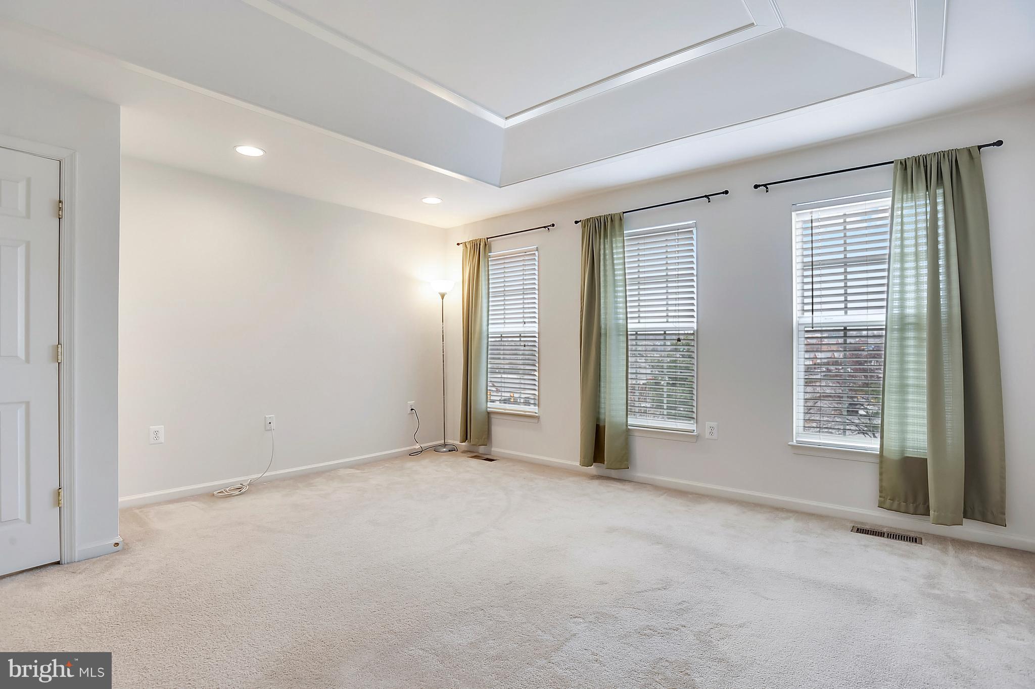 6016 Machen Road, Unit 174 Centreville, VA 20121 - Photo 15 of 26 Bedroom (Master)