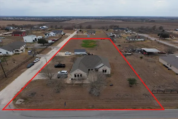 $415,000 | 106 Luna Vista Cove, Del Valle, TX 78617