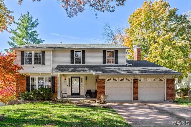 $535,000 | 1730 Woodmore Oaks Drive, Manchester, MO 63021