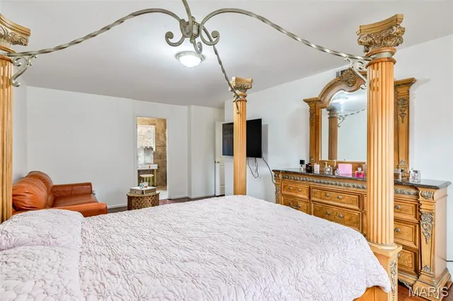 $535,000 | 1730 Woodmore Oaks Drive, Manchester, MO 63021