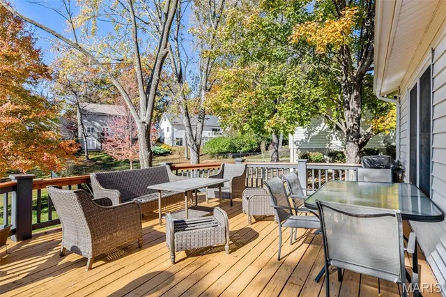 $535,000 | 1730 Woodmore Oaks Drive, Manchester, MO 63021